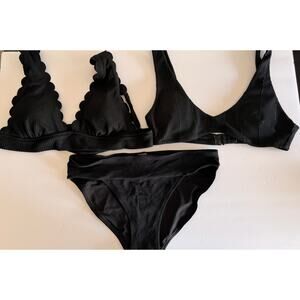 Aerie Black Crinkle Ribbed  Set  2 tops Scoop & Scalloped Top & Full Bottoms Med